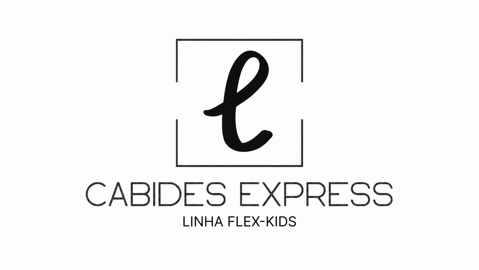 Manequins infantis flexíveis para moda kids.